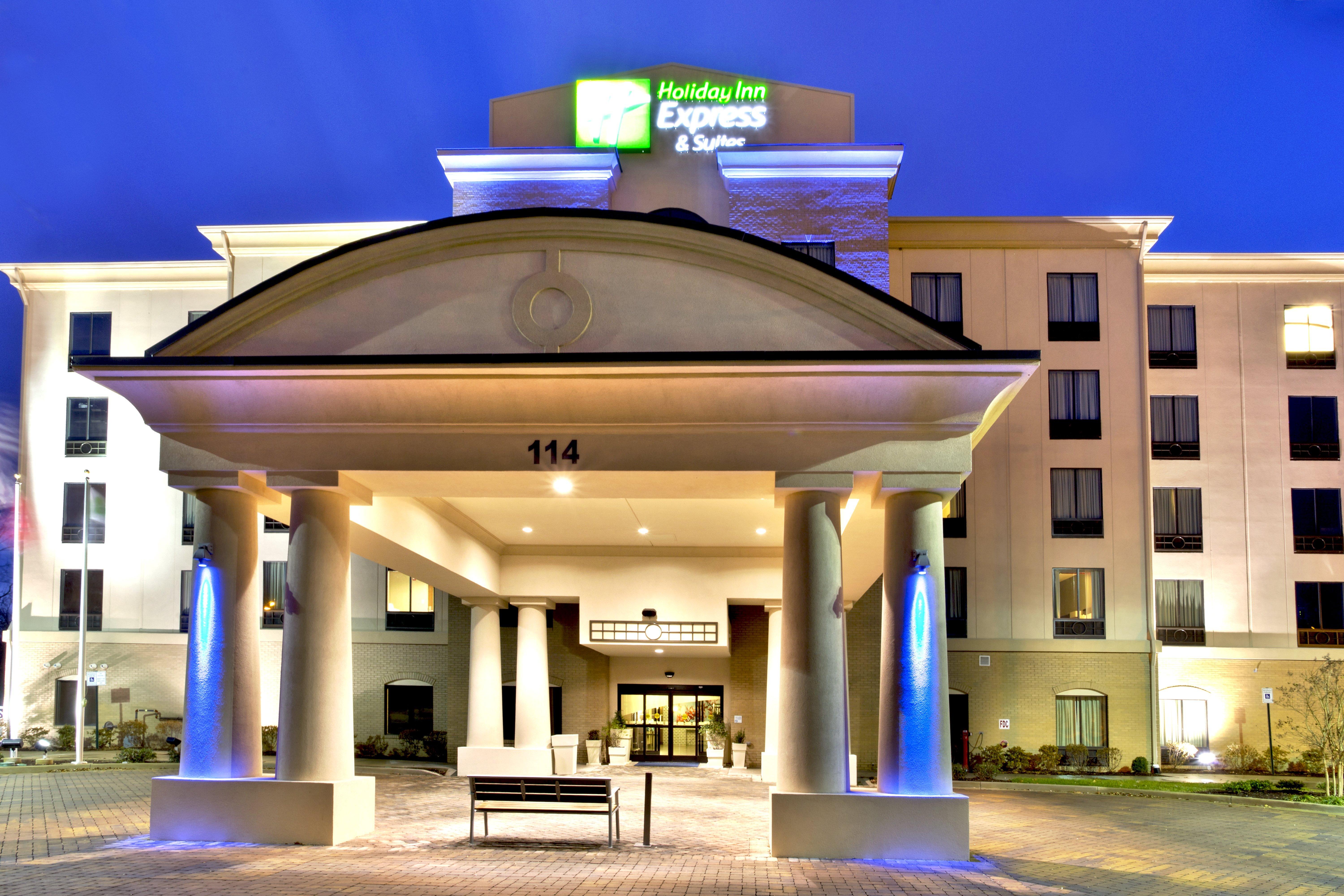 Holiday Inn Express & Suites Oak Ridge By Ihg Exterior photo