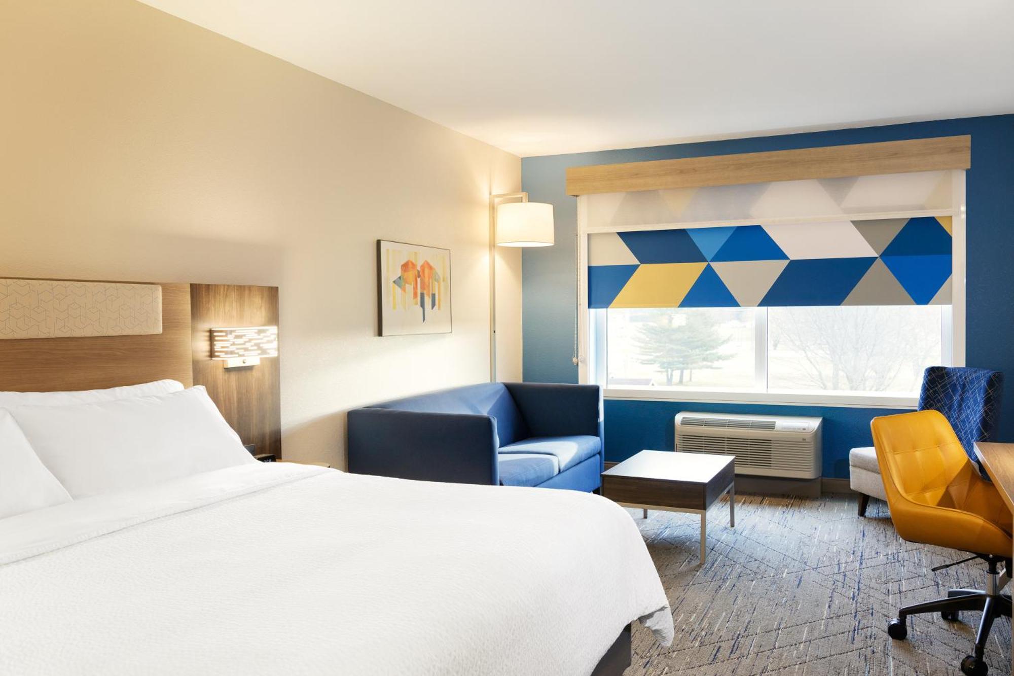 Holiday Inn Express & Suites Oak Ridge By Ihg Exterior photo