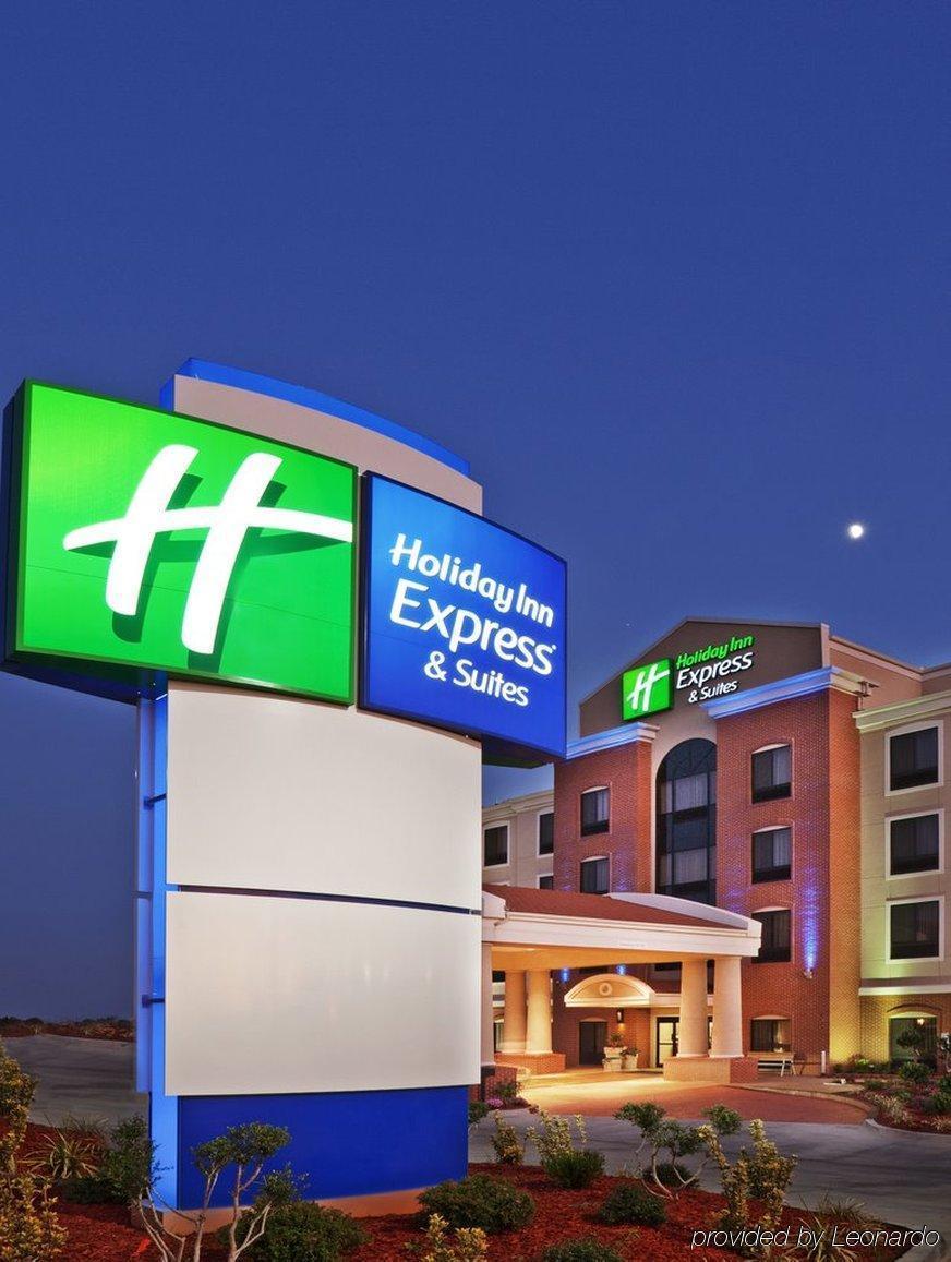 Holiday Inn Express & Suites Oak Ridge By Ihg Exterior photo