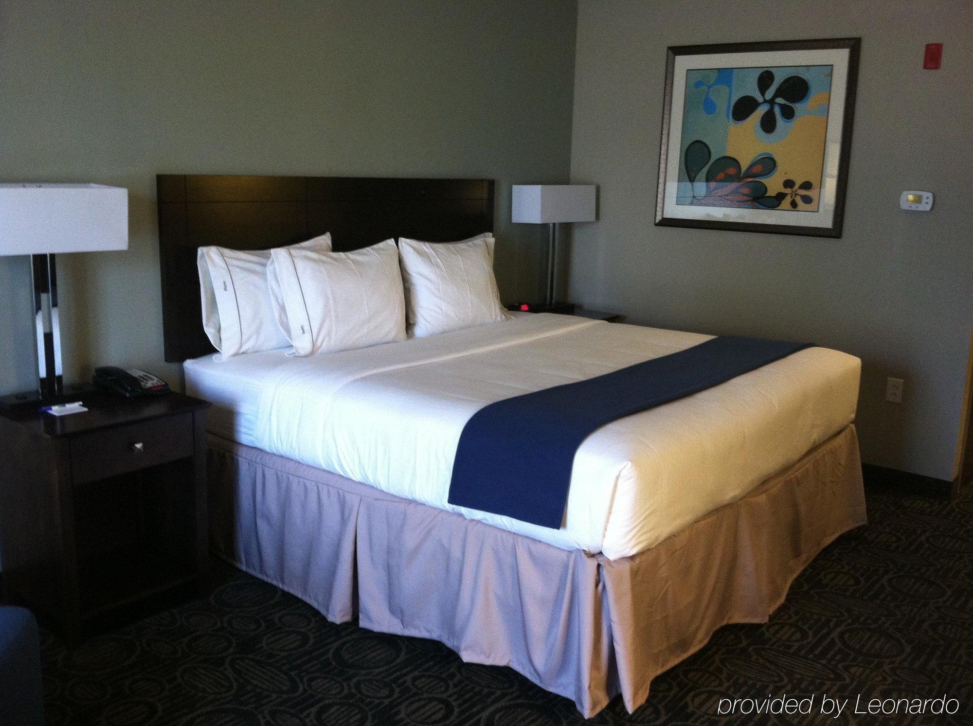 Holiday Inn Express & Suites Oak Ridge By Ihg Exterior photo